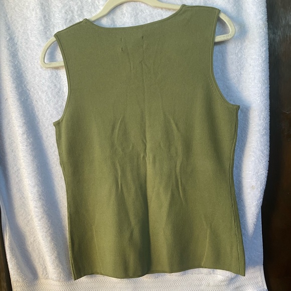 Chico’s Design Apparel Lucie 3 Sleeveless Knit Aspen Green; NWT; M/8 - Picture 5 of 11